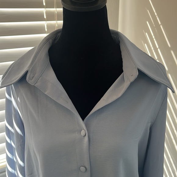 Light blue button down - Picture 2 of 4